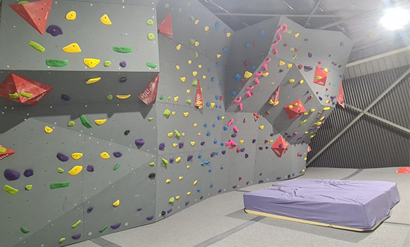 climbing wall construction, start a climbing gym, build a climbing wall, bouldering wall for sale, climbing wall suppliers, climbing wall manufacturer